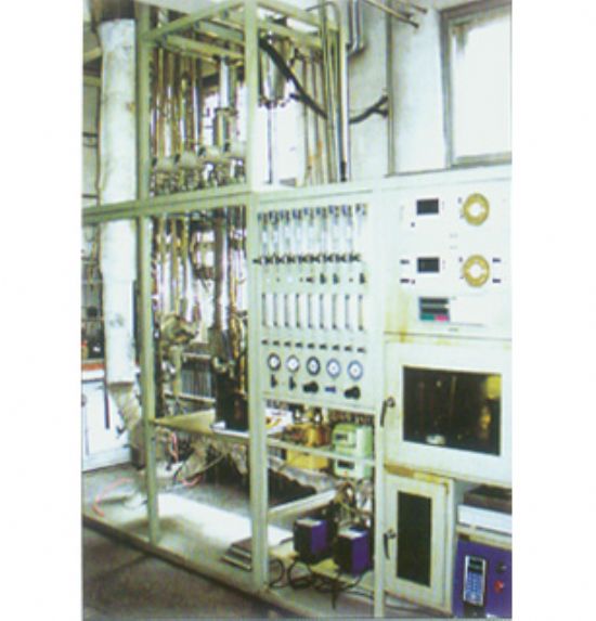 點(diǎn)擊查看詳細(xì)信息<br>標(biāo)題：MYA-2000型小型提升催化裂化反應(yīng)裝置 閱讀次數(shù)：2491